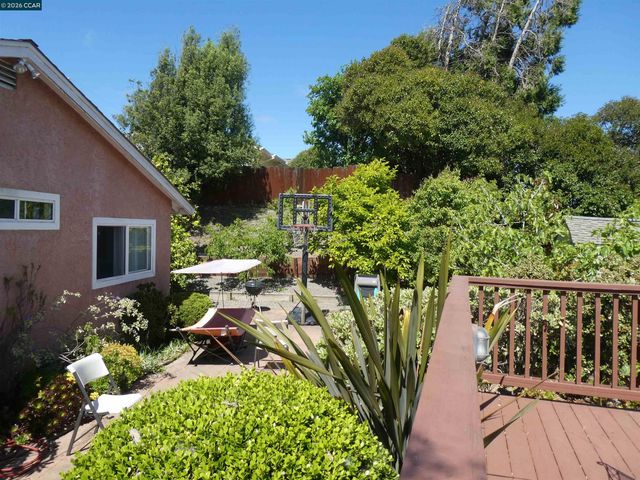 2908 Sargent Ave, San Pablo, CA 94806