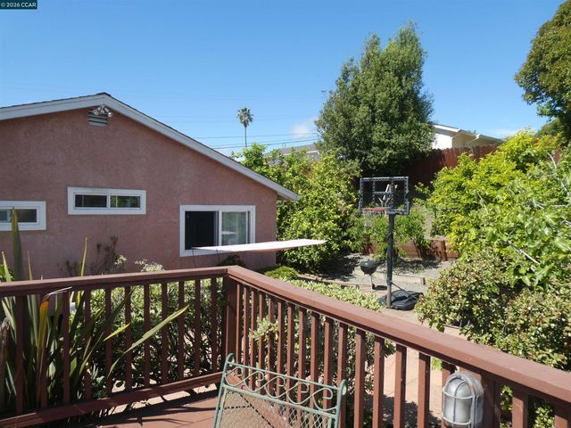 2908 Sargent Ave, San Pablo, CA 94806
