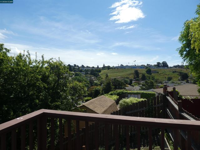 2908 Sargent Ave, San Pablo, CA 94806