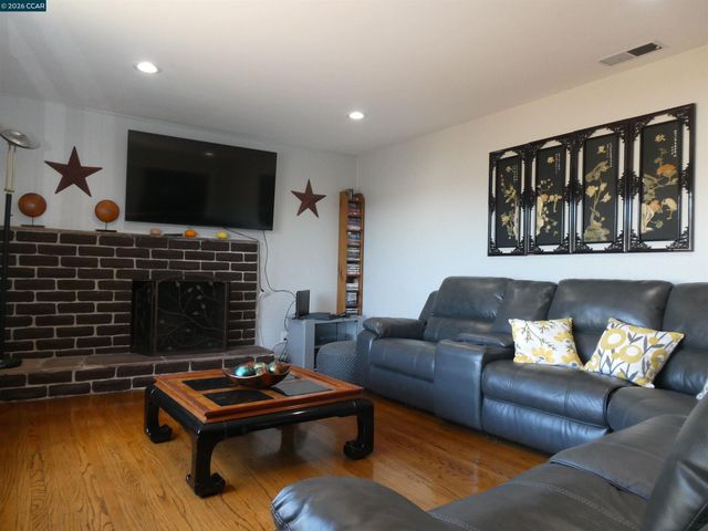 2908 Sargent Ave, San Pablo, CA 94806