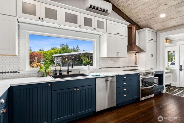 11310 SE Southworth Drive, Port Orchard, WA 98366