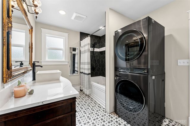 11310 SE Southworth Drive, Port Orchard, WA 98366