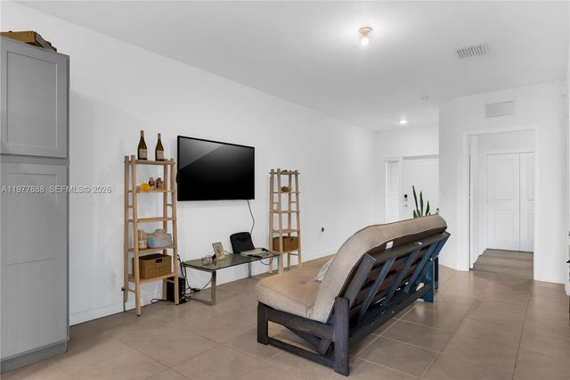 117 NE 3rd Ct, Florida City, FL 33034