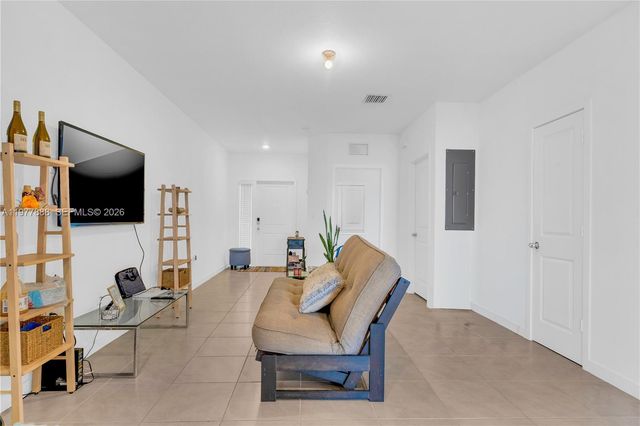 117 NE 3rd Ct, Florida City, FL 33034