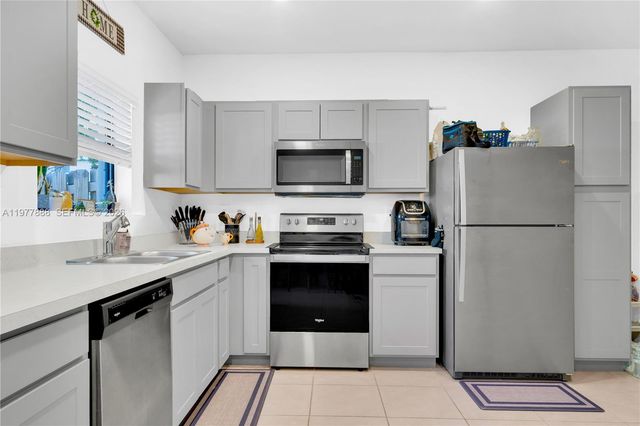 117 NE 3rd Ct, Florida City, FL 33034