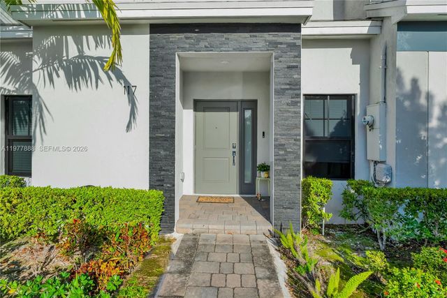 117 NE 3rd Ct, Florida City, FL 33034