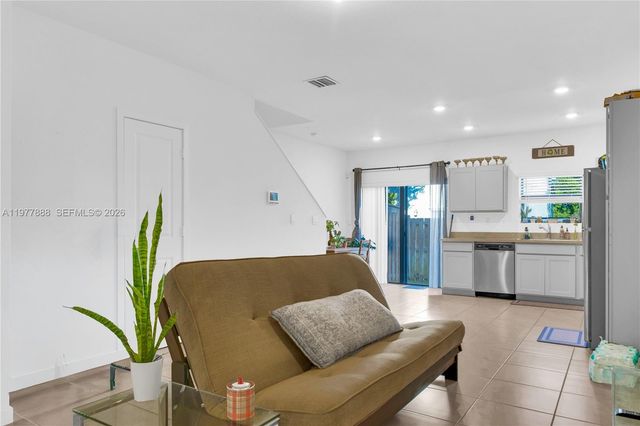 117 NE 3rd Ct, Florida City, FL 33034