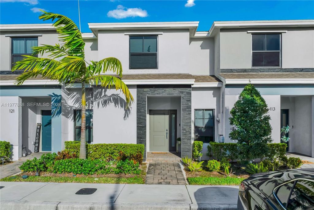 117 NE 3rd Ct, Florida City, FL 33034