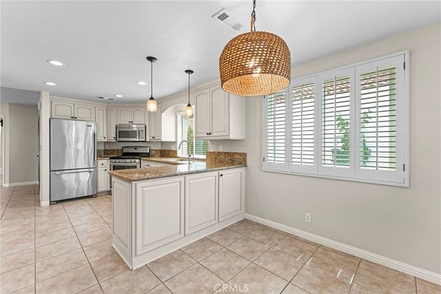 40361 Via Amapola, Murrieta, CA 92562