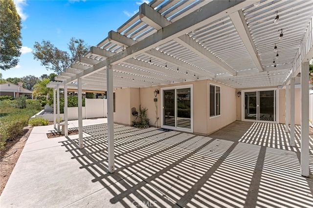 40361 Via Amapola, Murrieta, CA 92562