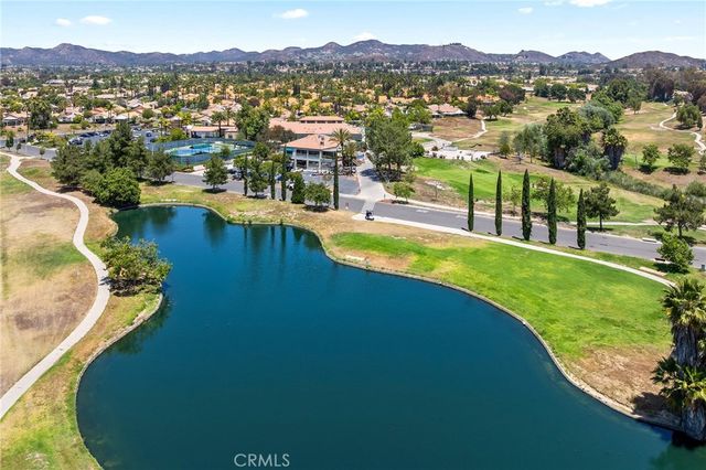 40361 Via Amapola, Murrieta, CA 92562
