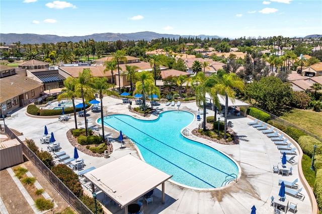 40361 Via Amapola, Murrieta, CA 92562