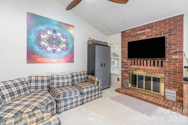 941 Sardis Cove Drive, Charlotte, NC 28270