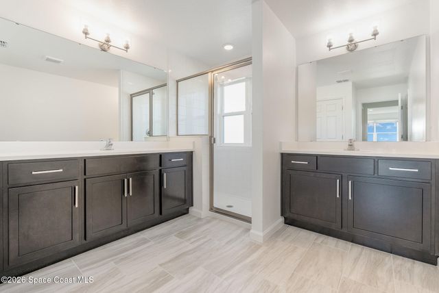 2352 Carrick Street NW, Palm Bay, FL 32907