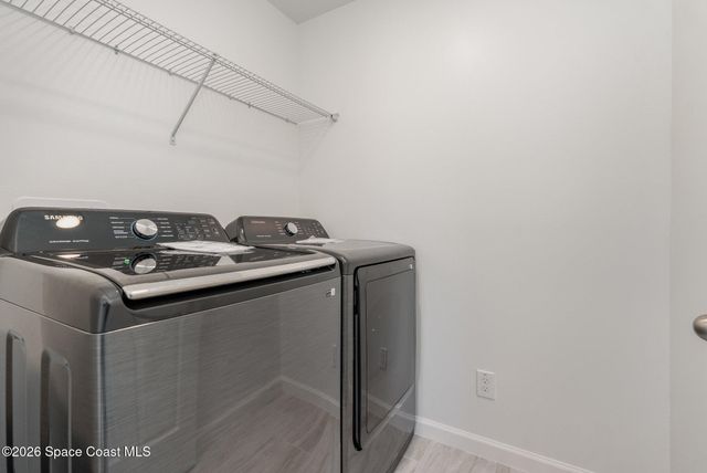 2352 Carrick Street NW, Palm Bay, FL 32907