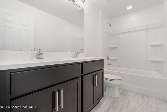 2352 Carrick Street NW, Palm Bay, FL 32907