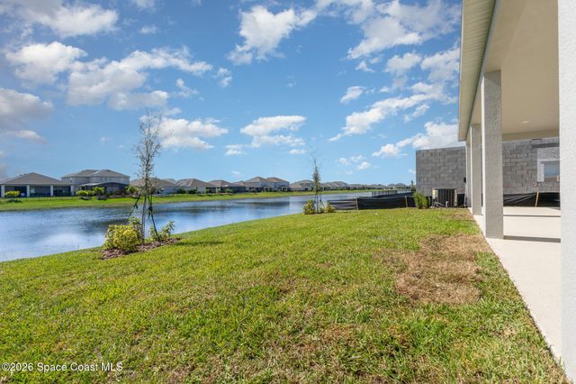 2352 Carrick Street NW, Palm Bay, FL 32907