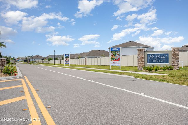 2352 Carrick Street NW, Palm Bay, FL 32907