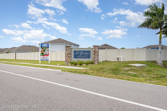 2352 Carrick Street NW, Palm Bay, FL 32907