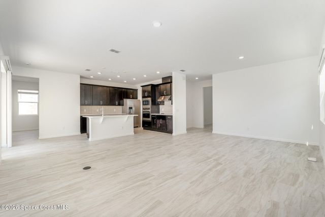 2352 Carrick Street NW, Palm Bay, FL 32907