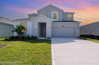 2352 Carrick Street NW, Palm Bay, FL 32907