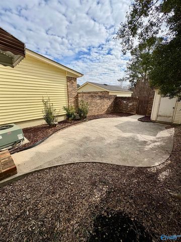 317 Chateau Drive SW, Huntsville, AL 35801