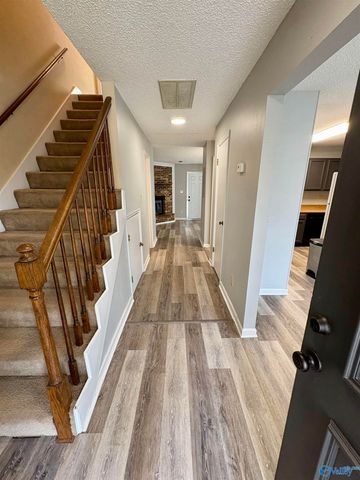 317 Chateau Drive SW, Huntsville, AL 35801