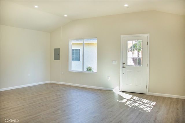 18138 Eccles, Northridge, CA 91325