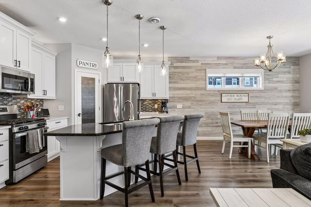 4705 Lavender Lane, Minnetrista, MN 55331