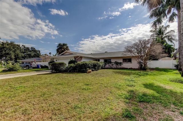 5116 VENETIAN BOULEVARD NE, St Petersburg, FL 33703