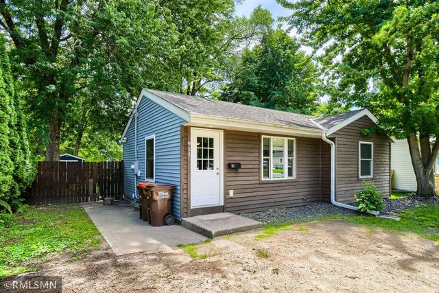 911 5th Street W, Hastings, MN 55033
