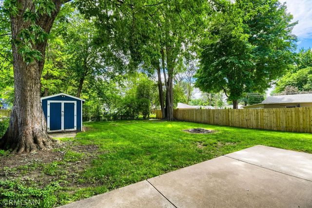 911 5th Street W, Hastings, MN 55033