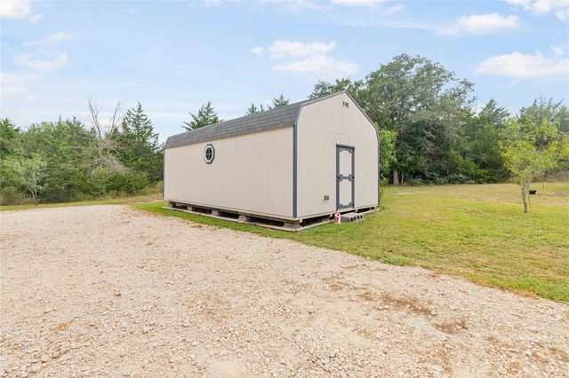 680 Mallard Drive, Caldwell, TX 77836