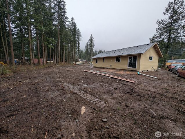 8672 Bell Court, Maple Falls, WA 98266