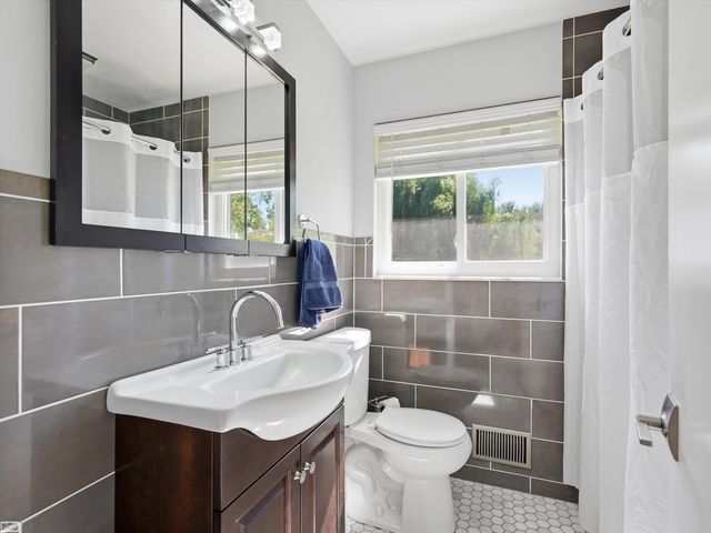 39734 Cove Street, Harrison Twp, MI 48045