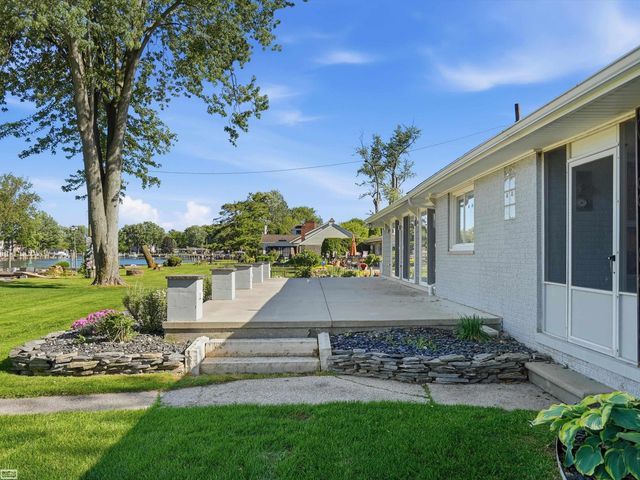 39734 Cove Street, Harrison Twp, MI 48045