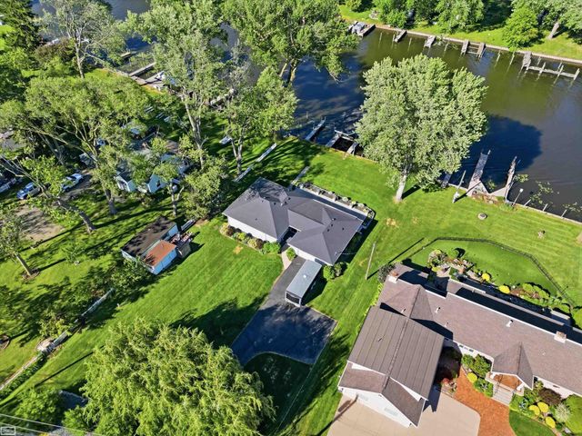 39734 Cove Street, Harrison Twp, MI 48045