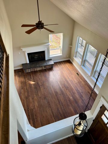 901 Manzanita Drive, Rogue River, OR 97537