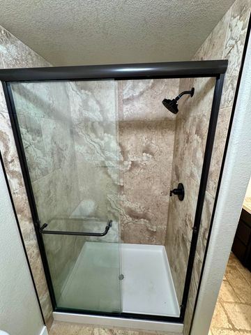 901 Manzanita Drive, Rogue River, OR 97537