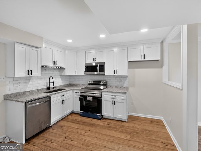 764 Trailwood Drive, Riverdale, GA 30274