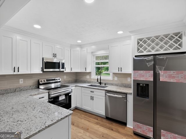 764 Trailwood Drive, Riverdale, GA 30274