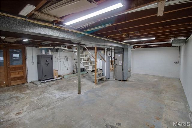 872 Oakwood Lane, East Alton, IL 62024