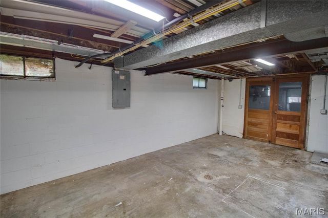 872 Oakwood Lane, East Alton, IL 62024