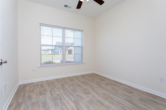 393 Shallow Cove Dr., Conway, SC 29527