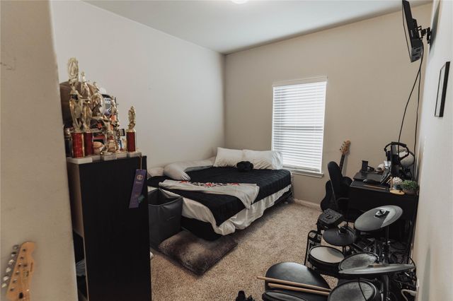 16202 Augusta Oaks Ct Court, Crosby, TX 77532