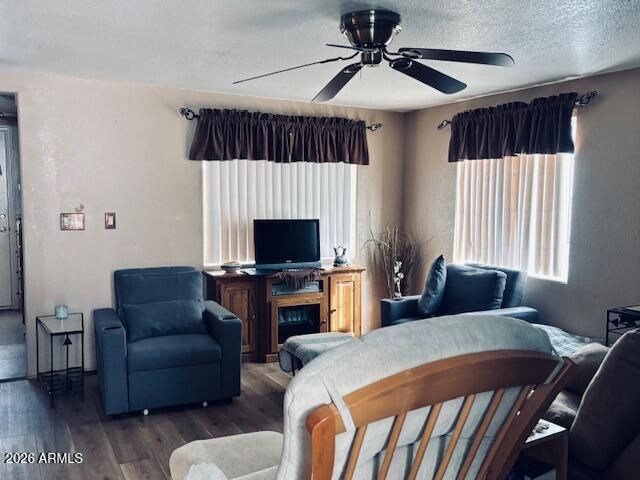 611 IRONSTONE Drive, Apache Junction, AZ 85119