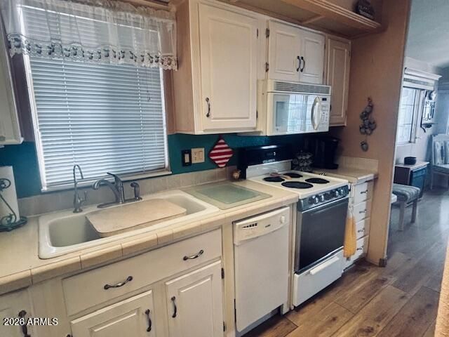 611 IRONSTONE Drive, Apache Junction, AZ 85119