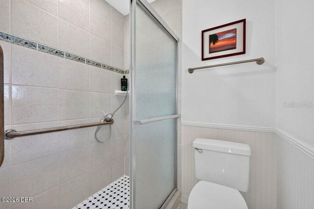 Image 17 of property listing at 448 RIVERSIDE DRIVE, Ormond Beach, FL 32176