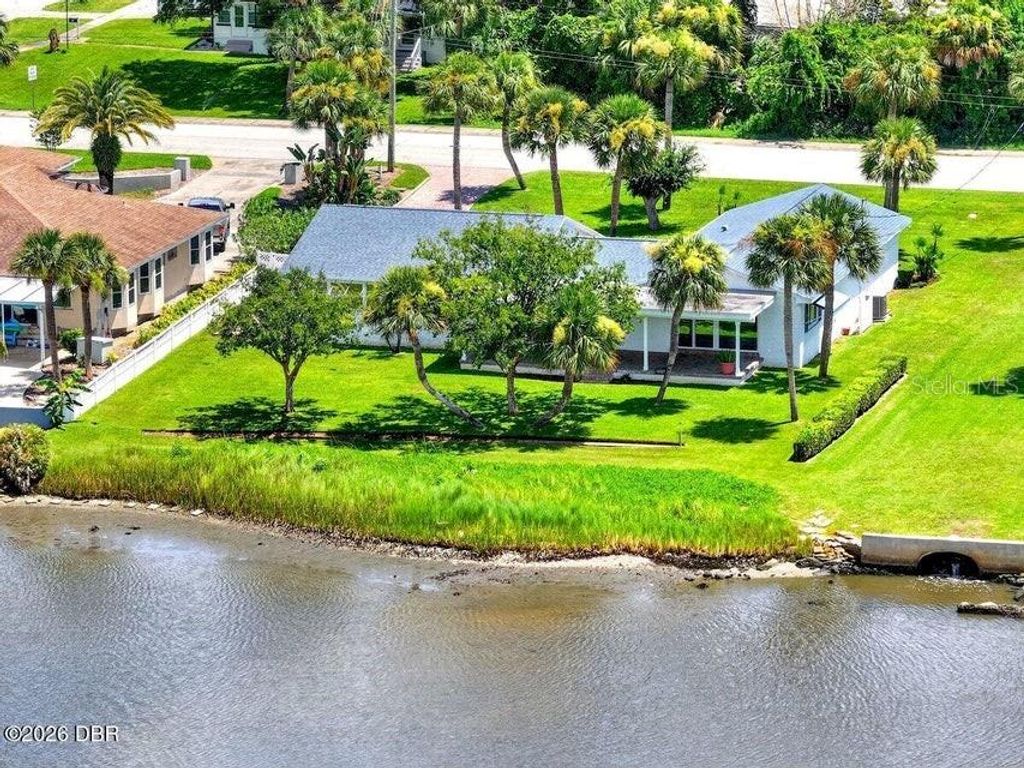 Image 27 of property listing at 448 RIVERSIDE DRIVE, Ormond Beach, FL 32176