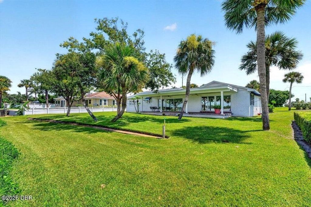 Image 4 of property listing at 448 RIVERSIDE DRIVE, Ormond Beach, FL 32176